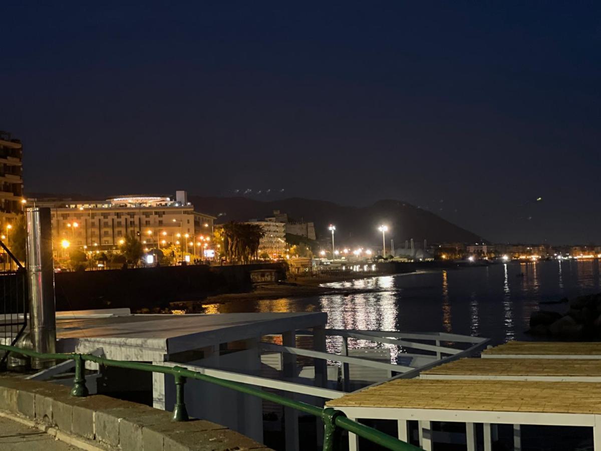 ساليرنو B&B Stella In Centro المظهر الخارجي الصورة